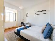 Comfortable double bedroom in Saldanha Room 5