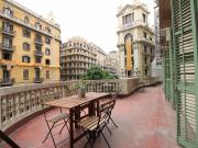 Comfortable double bedroom near the Jaume I metro