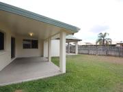 Comfortable Family Living in a Quiet Court, Spacious...