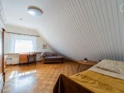 Comfortable living in quiet, green surroundings &...