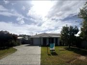 Comfortable Modern Home in Pimpama!