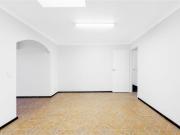 Comfortable & renovated 3 x 1 villa on offer