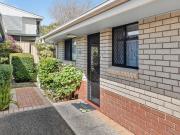 Comfortable, Secure & Friendly Over 55s Living No Entry...