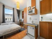 Comfortable Self Contained Studio Flat