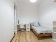 Comfortable single bedroom in Praça de Espanha Room 4
