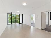 COMFORTABLE & SPACIOUS