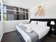 Comfy 1 bedroom apartment near Flagstaff train station