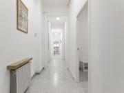 Comfy bedroom with central heating in central Barcelona Comfy bedroom with central heating in central Barcelona