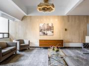 Comfy double bedroom not far from the Royal Ontario Museum