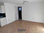 Comleypark Street, Glasgow G31, 4 bed maisonette to...