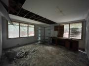 Commercial 2 Storey House with Parking FOR LEASE Ideal...