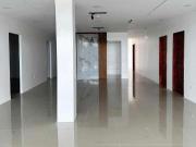 Commercial Building with Rooftop for Sale in Aguirre...