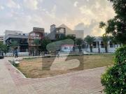 Commercial plot for sale 40x40 feet road in punjabi...