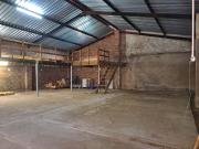 Commercial Property in Beacon Bay To Rent