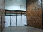 Commercial Property in Carlswald To Rent