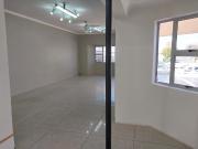 Commercial Property in North Riding To Rent