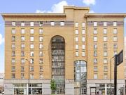 Commercial Road, Aldgate E1, 2 bed flat to rent, £3,000...
