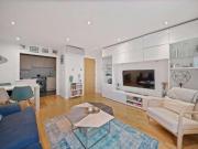 Commercial Road, Aldgate East, E1