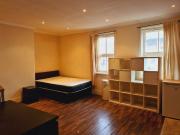 Commercial Road, E1, Spacious Studio Apartment