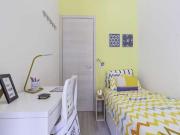 Comoda camera singola con aria condizionata e portineria