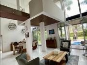 CÓMODA CASA DE UNA PLANTA CON VISTA A CAMPO DE GOLF...