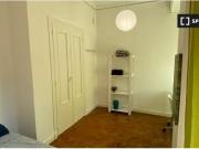 Cómoda habitación con balcón en alquiler en apartamento...