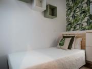 Cómoda habitación con cama individual Cómoda habitación con cama individual