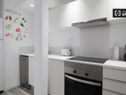 Cómoda habitación en alquiler en apartamento de 4...