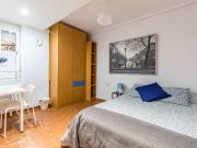 Cómoda habitación en alquiler en apartamento de 9...