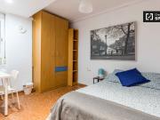 Cómoda habitación en alquiler en apartamento de 9...