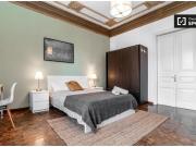 Cómoda habitación en alquiler en piso de 9 habitaciones,...