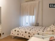 Cómoda habitación en piso compartido Cuatro Caminos, Madrid