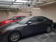 COMODA Y CON GRAN JARDIN