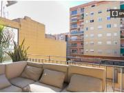 Cómodo piso totalmente amueblado en Calle de la Reina Amàlia