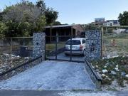 compact 2 bed wooden home on large p.