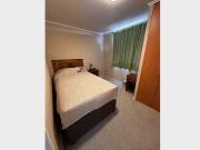 Comparto Departamento Amoblado a 1 cuadra del Hospital...