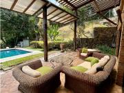 Complejo de 2 casas en venta en Valle Arriba