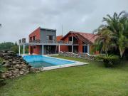 Complejo de cabañas, club house, confitería y restaurant