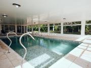 Complejo de Cabañas de primera categoría con piscina...