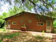 Complejo de cabañas sobre ruta provincial 14