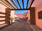 Complejo de departamentos y casa en venta