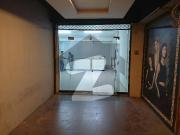 Complete 1st Floor Commercial Hall Divided In The 7...