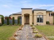 Complete Real Estate Kim Cawthorne