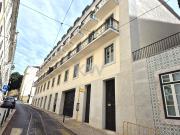 COMPLETELY RENOVATED T2 APARTMENT FOR LEASE IN CHIADO