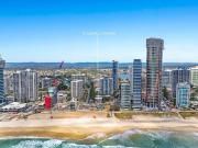 Complex of 4 units 100m from the beach