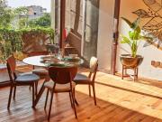 Compra este Airbnb en la Roma. Funcionando