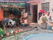 Comprar para reformar. Casa com 5 quartos no bairro...