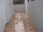 Compre Casa de Condomínio com 2 Quartos