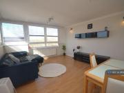 Compton House, Clapjam, SW11 2 bed flat to rent £2,250...