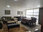 CON 3 ESTACIONAMIENTOS AMPLIO DEPARTAMENTO